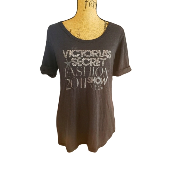 Victoria Secret t-shirt bundle - Picture 2 of 11